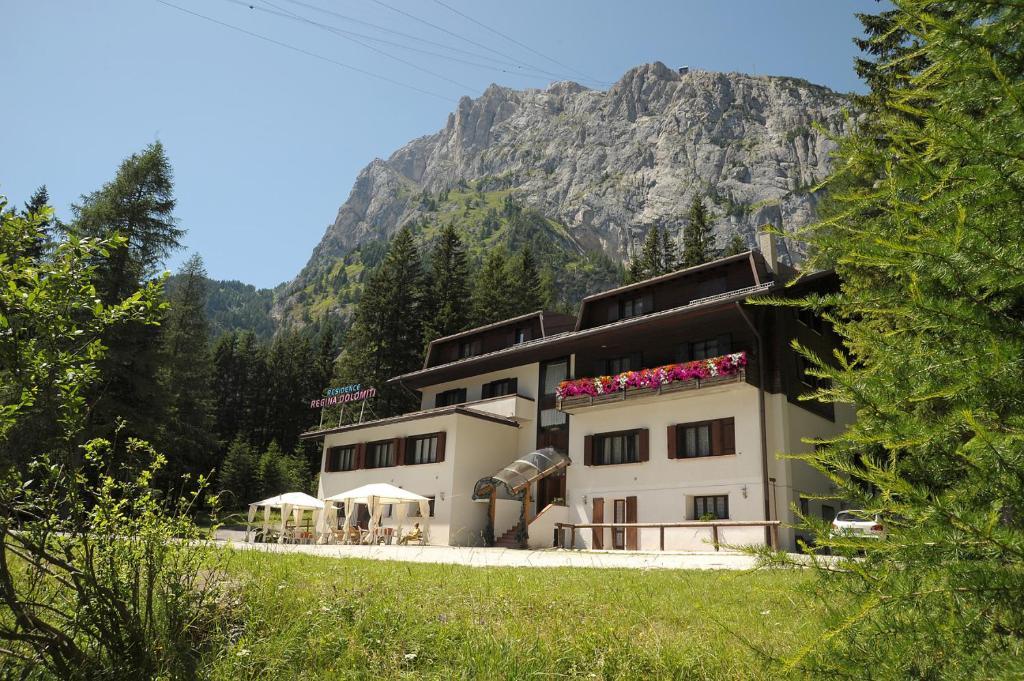 Residence Regina Delle Dolomiti Рока Пиеторе Екстериор снимка